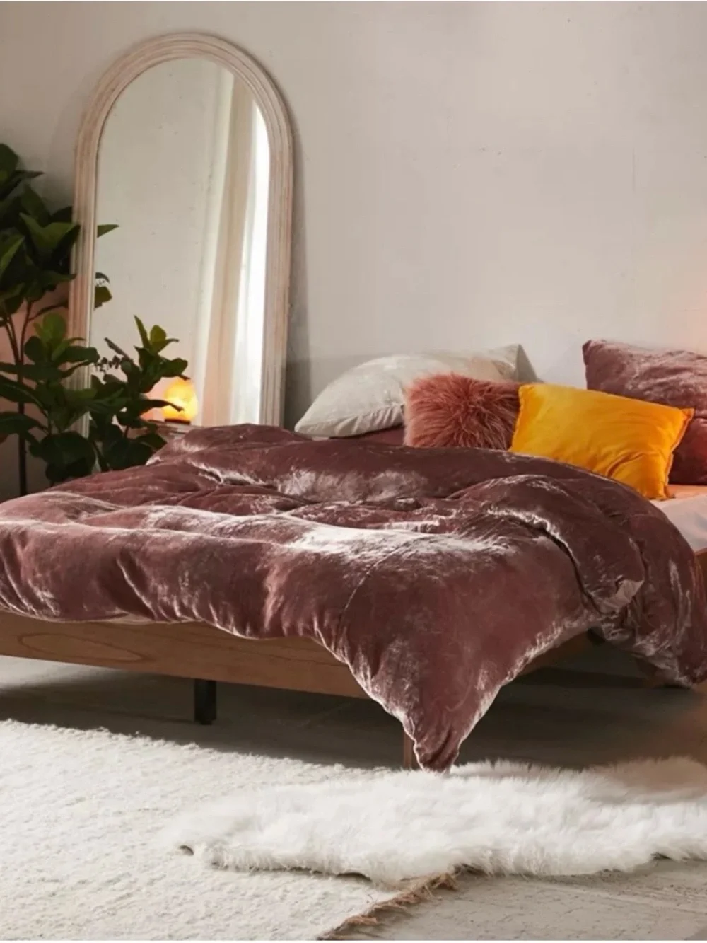 Full/Queen Crushed Velvet Duvet Cover and Shams Set New Without Tags